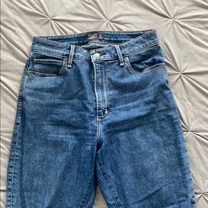 Abercrombie & Fitch ankle jeans